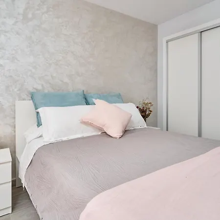 Beachside Bliss Apartment *
